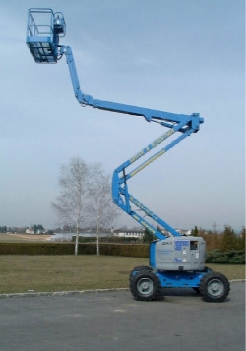 blaue Diesel-Gelenkteleskopbühne mit 20 Meter Arbeitshöhe